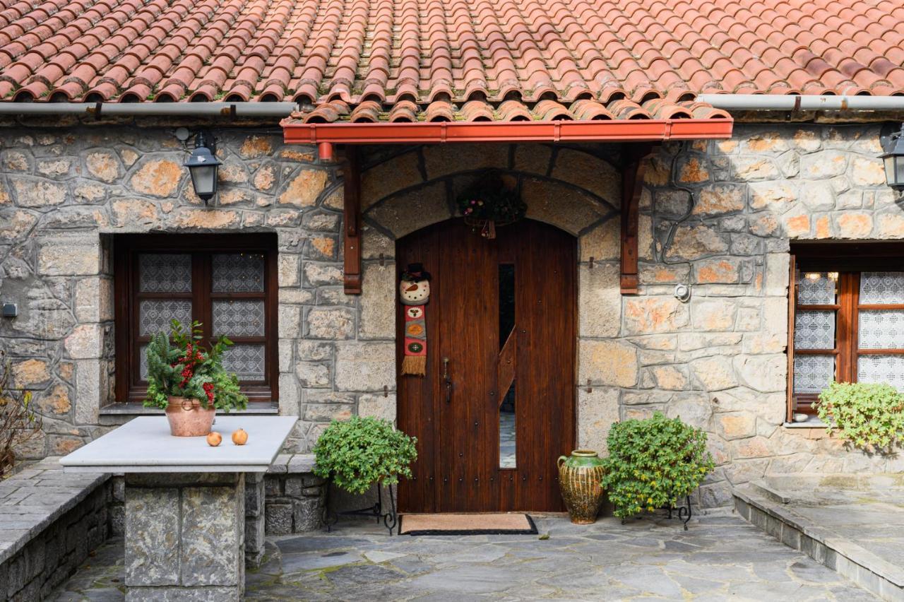 Guesthouse Karahalios Polydrossos Eksteriør billede