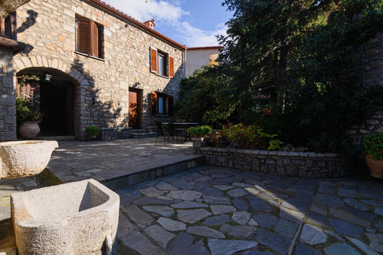 Guesthouse Karahalios Polydrossos Eksteriør billede