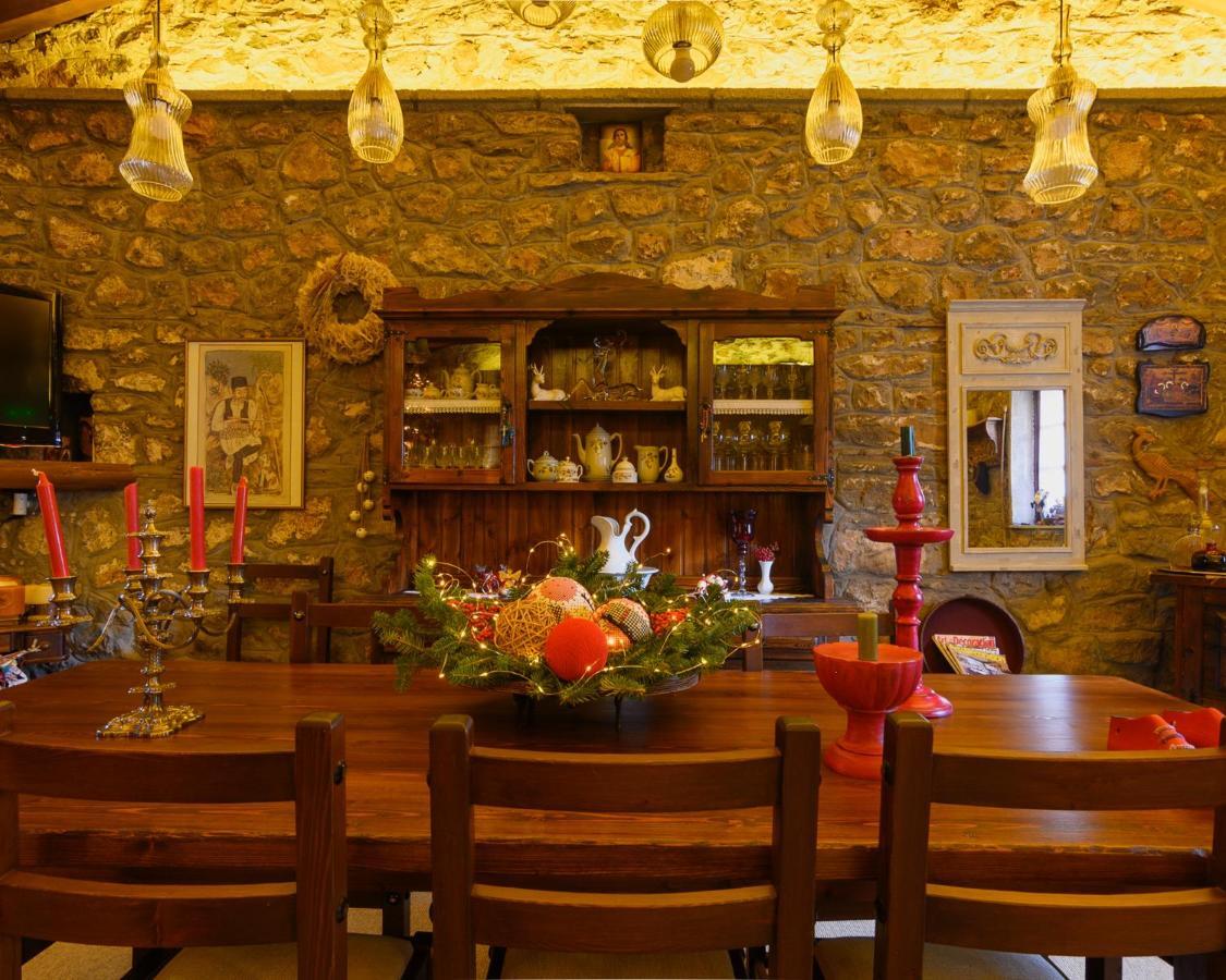 Guesthouse Karahalios Polydrossos Eksteriør billede